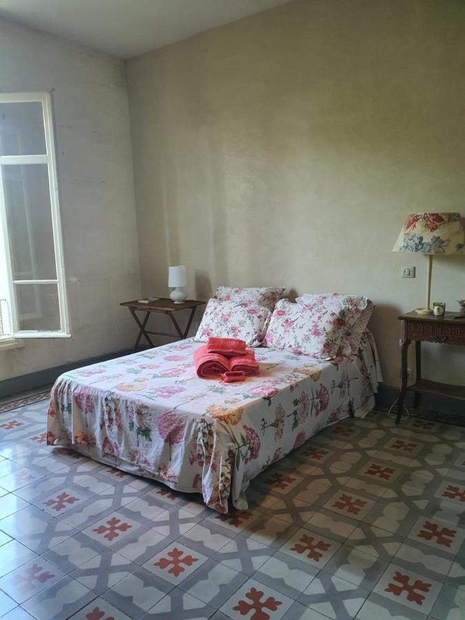Manoir En Crau Hotel Arles Luaran gambar