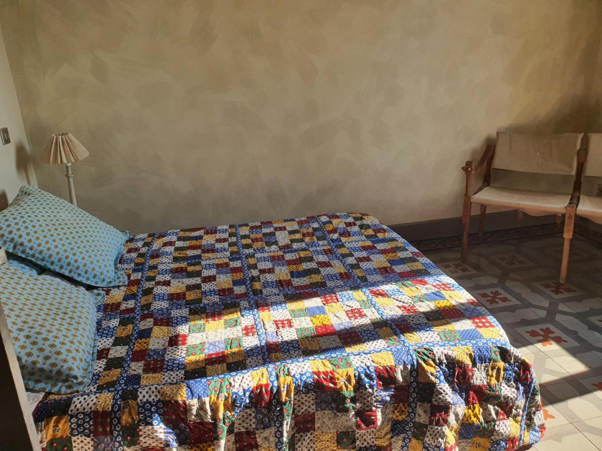 Manoir En Crau Hotel Arles Luaran gambar