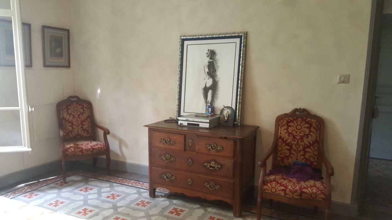 Manoir En Crau Hotel Arles Luaran gambar