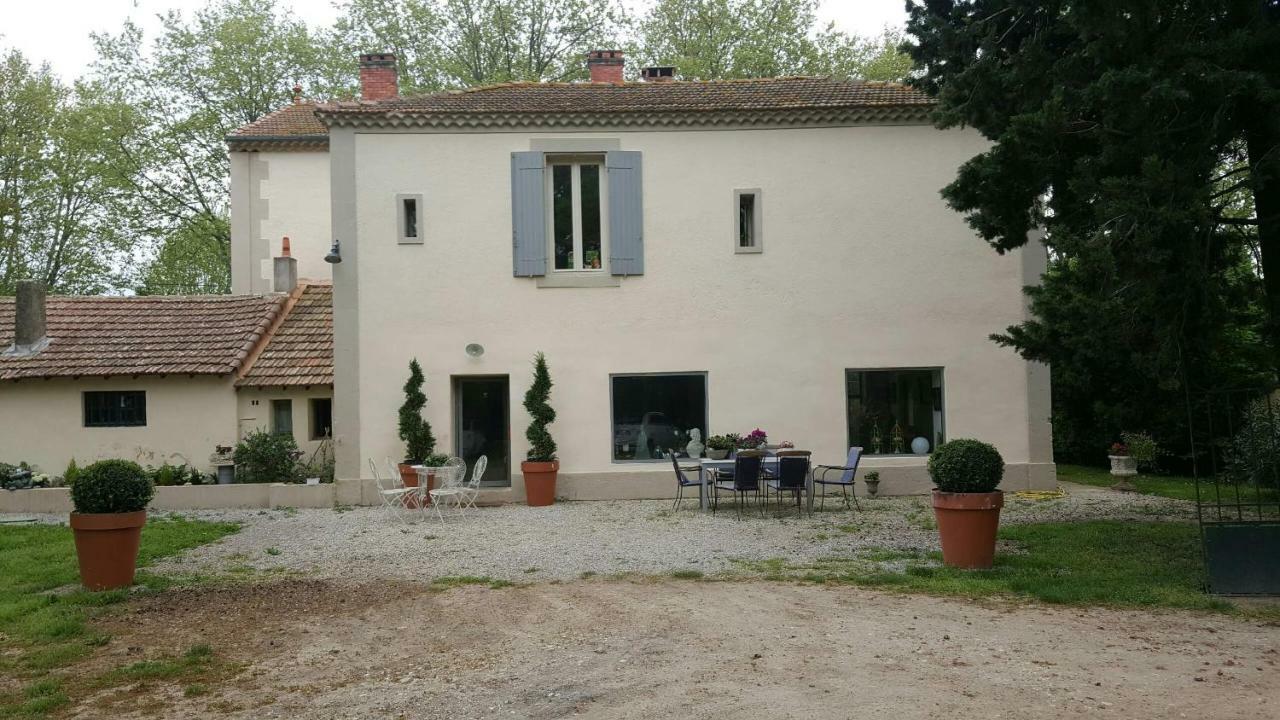 Manoir En Crau Hotel Arles Luaran gambar